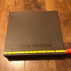 💯 Authentic Louis Vuitton Gift Box